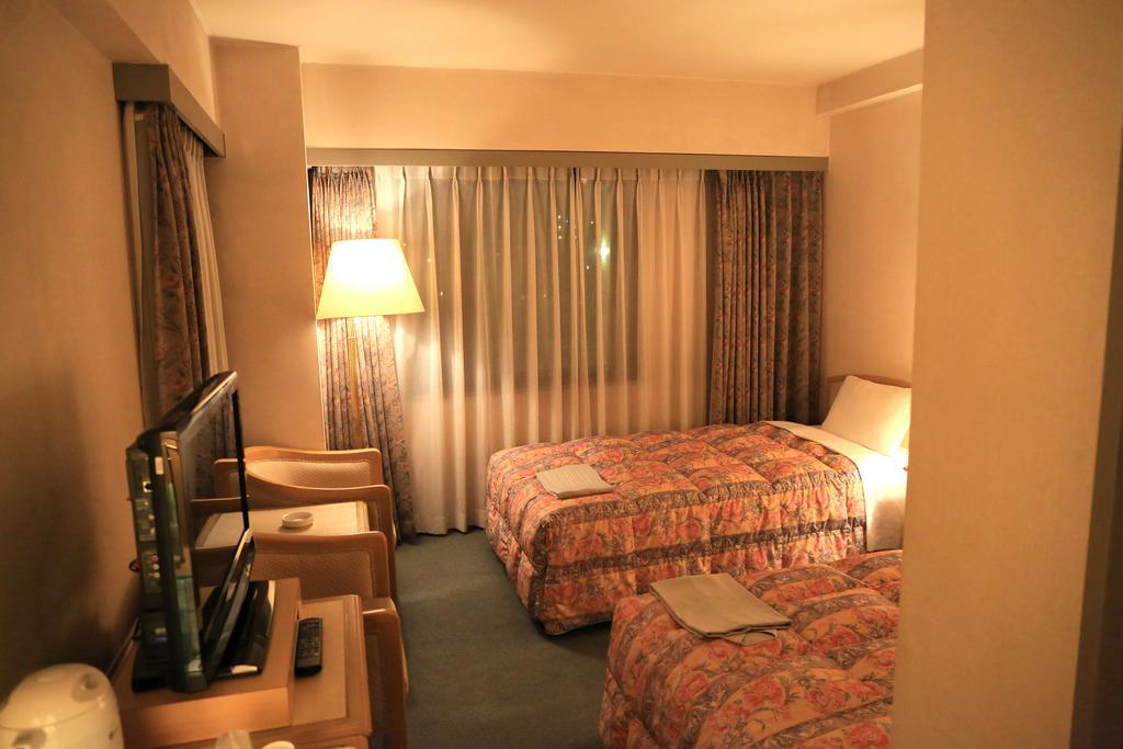 Hotel Palace Inn Toyota Toyota  Eksteriør bilde